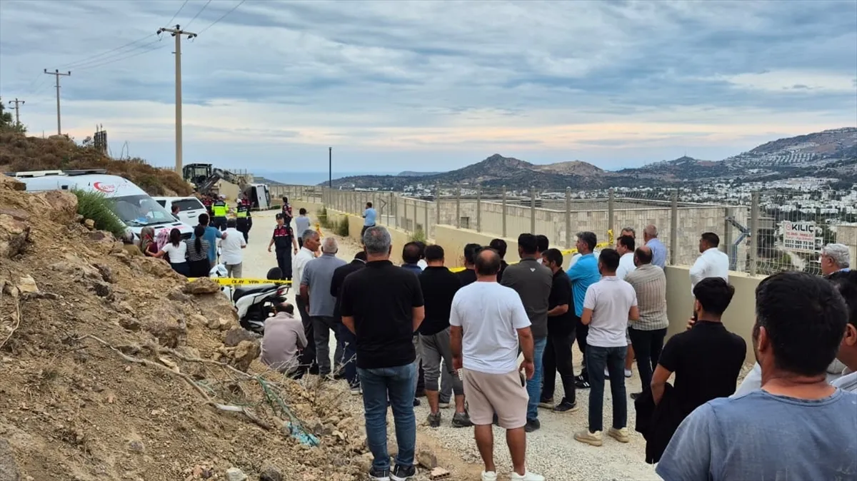 Bodrum’da devrilen kamyonetin 15 yaşındaki sürücüsü çocuk hayatını kaybetti Bodrum’da devrilen kamyonetin 15 yaşındaki sürücüsü çocuk hayatını kaybetti