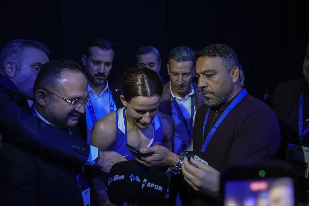 Cumhurbaşkanı Erdoğan, Avrupa şampiyonu milli boksör Hatice Akbaş’ı tebrik etti Cumhurbaşkanı Erdoğan, Avrupa şampiyonu milli boksör Hatice Akbaş’ı tebrik etti