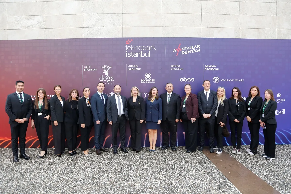 Doğa Koleji öğrencilerinin teknoloji projeleri Teknopark İstanbul’da sergilendi Doğa Koleji öğrencilerinin teknoloji projeleri Teknopark İstanbul’da sergilendi