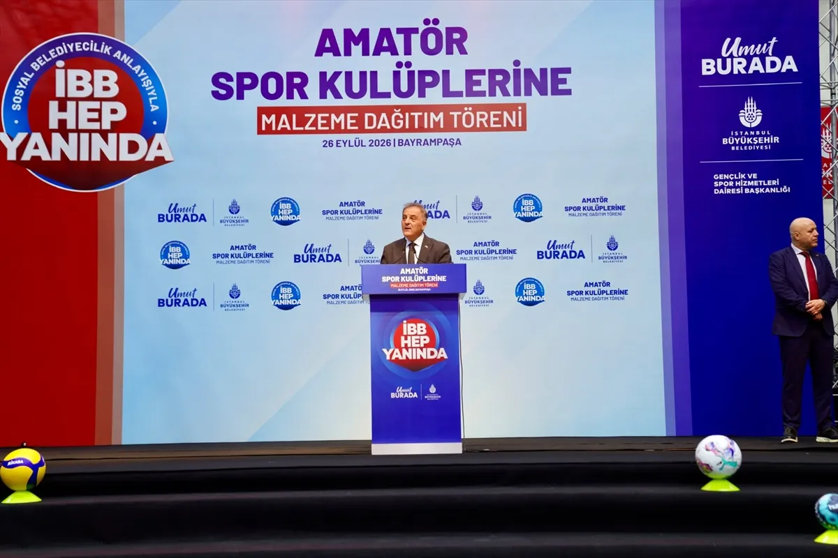İstanbul’da amatör spor kulüplerine malzeme desteği verildi İstanbul’da amatör spor kulüplerine malzeme desteği verildi