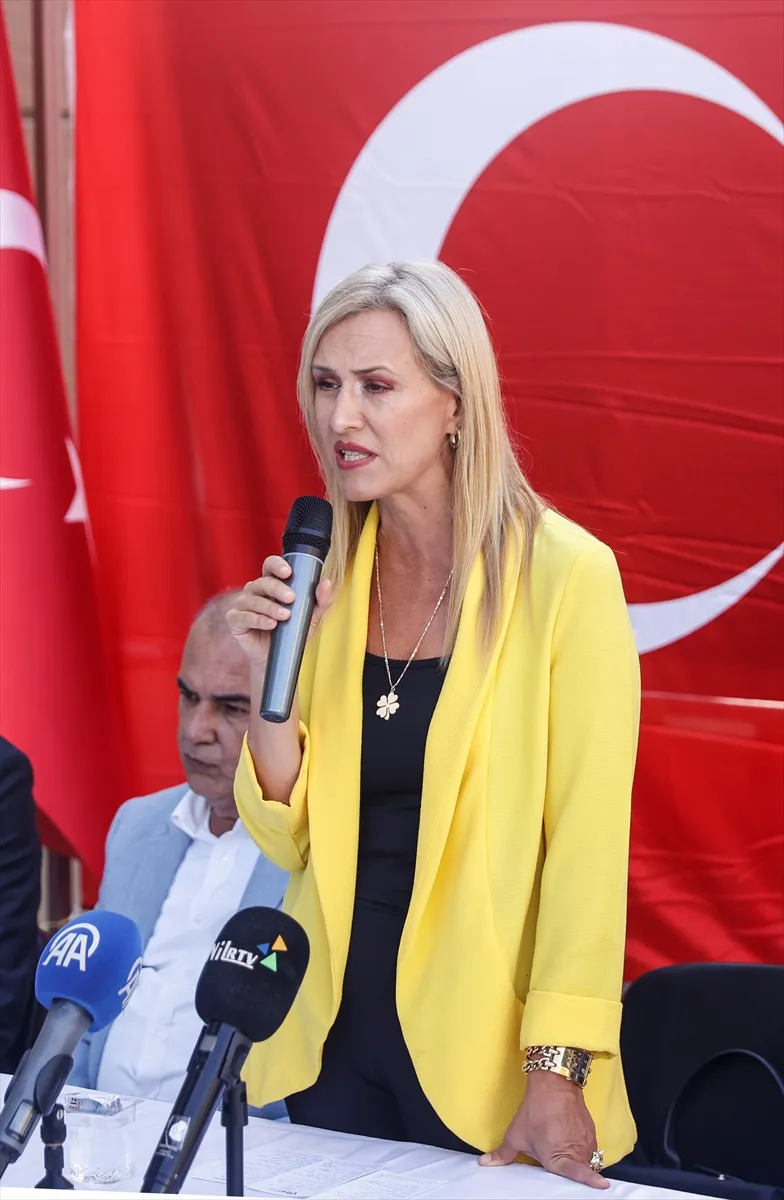 İYİ Parti Genel Başkan Yardımcısı Sayan, Mersin’de partililerle bir araya geldi