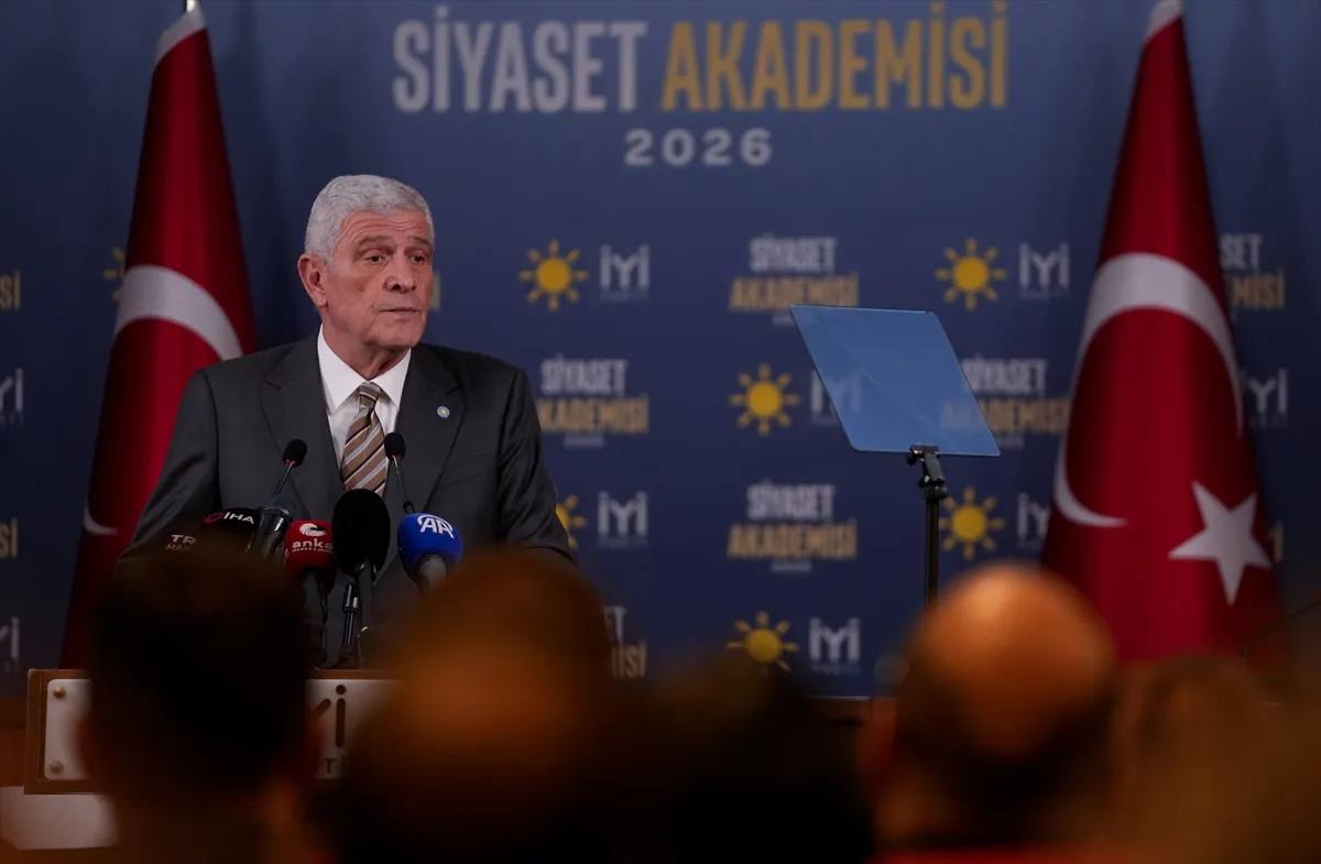 İYİ Parti Genel Başkanı Dervişoğlu, partisinin Siyaset Akademisi’nin açılışında konuştu İYİ Parti Genel Başkanı Dervişoğlu, partisinin Siyaset Akademisi’nin açılışında konuştu