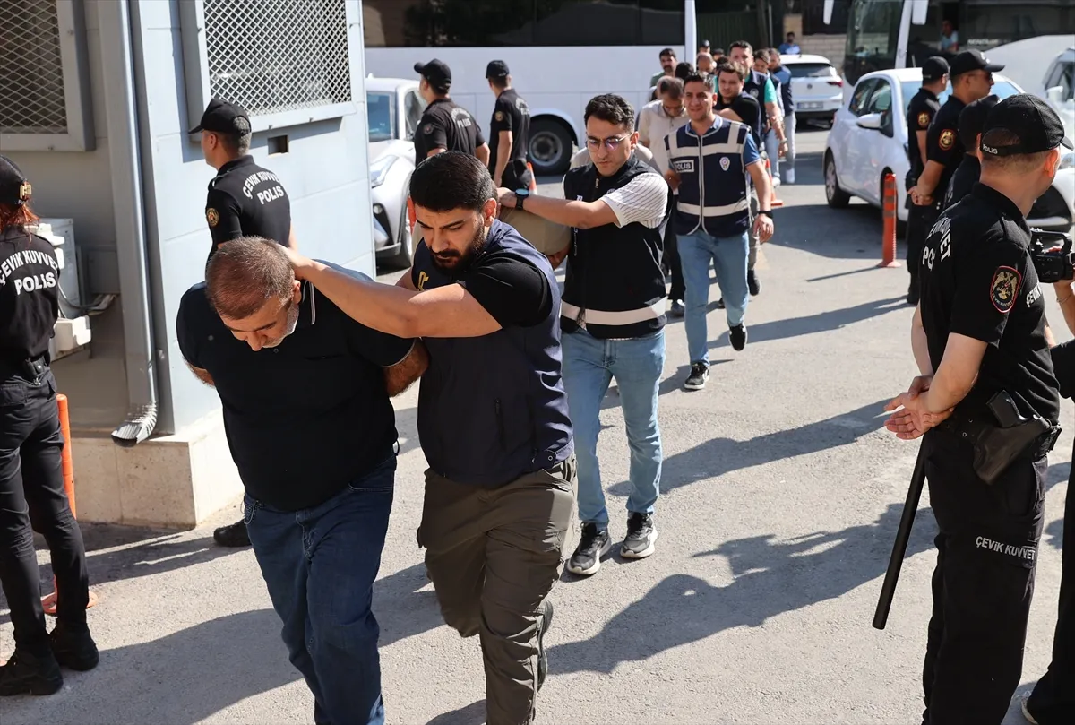Şanlıurfa merkezli yasa dışı bahis operasyonunda 27 zanlı tutuklandı Şanlıurfa merkezli yasa dışı bahis operasyonunda 27 zanlı tutuklandı