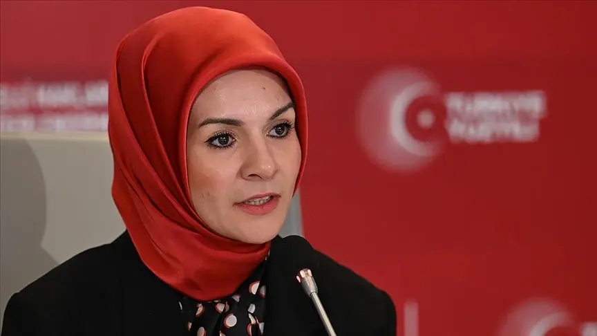 Bakan Göktaş, Avrupa şampiyonu olan milli boksörler Sürmeneli ve Akbaş’ı tebrik etti Bakan Göktaş, Avrupa şampiyonu olan milli boksörler Sürmeneli ve Akbaş’ı tebrik etti