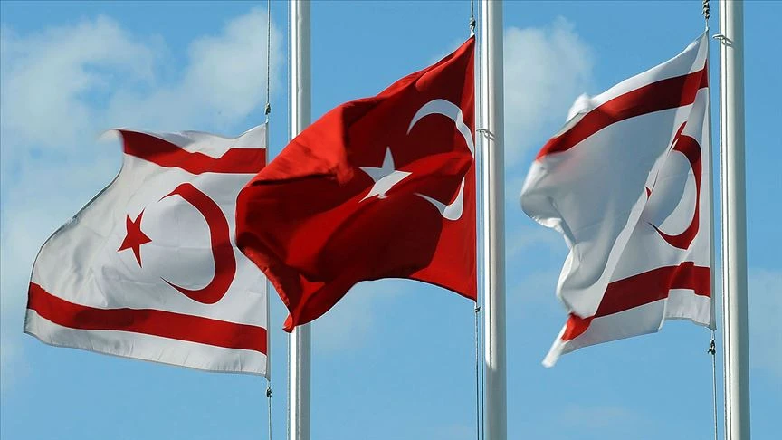 KKTC Başbakanı Üstel, Girne açıklarındaki gemi kazasındaki kayıpların aileleriyle bir araya geldi KKTC Başbakanı Üstel, Girne açıklarındaki gemi kazasındaki kayıpların aileleriyle bir araya geldi