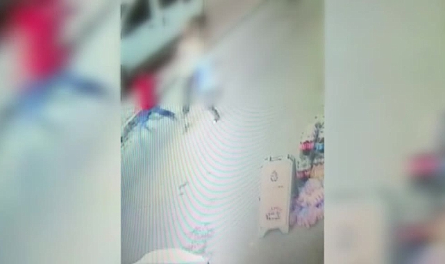 Üç çocuk, kırık cam şişesiyle başka bir çocuğu yaraladı Üç çocuk, kırık cam şişesiyle başka bir çocuğu yaraladı