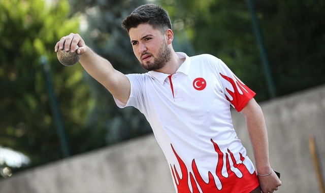 Milli bocceci Emre Mecit, "evinde" dünya şampiyonluğu hedefiyle çalışıyor Milli bocceci Emre Mecit, "evinde" dünya şampiyonluğu hedefiyle çalışıyor