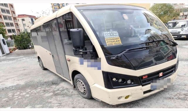 İstanbul’da bebek arabalı yolcuyu minibüsten indiren sürücüye para cezası