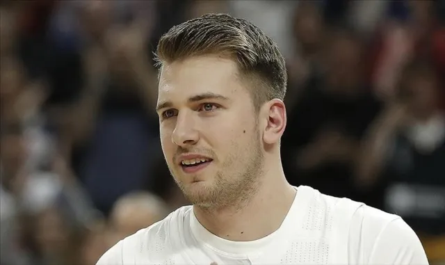 NBA’de Luka Doncic’in "triple-double"ı Mavericks’e galibiyeti getirdi NBA’de Luka Doncic’in "triple-double"ı Mavericks’e galibiyeti getirdi