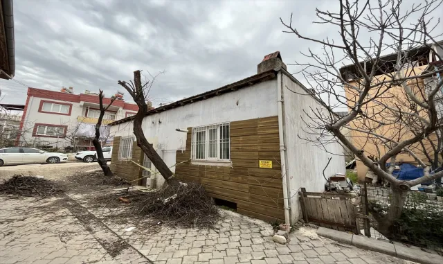 GÜNCELLEME 2 - Denizli’de 2 yaşındaki çocuğun ölümüne ilişkin anne ve 2 kişi gözaltına alındı