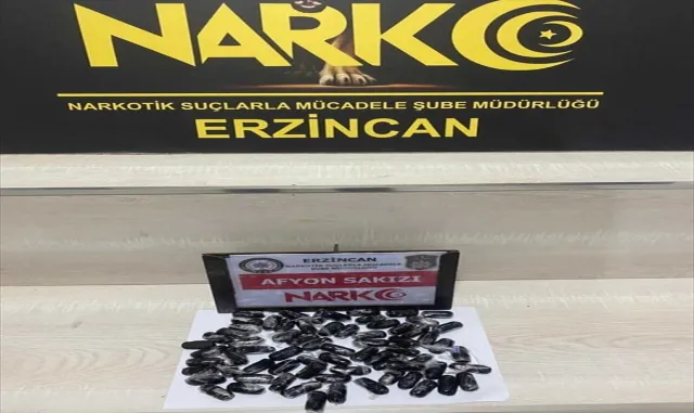 Erzincan’da mide ve bağırsaklarında uyuşturucu bulunan zanlı tutuklandı Erzincan’da mide ve bağırsaklarında uyuşturucu bulunan zanlı tutuklandı