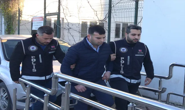 GÜNCELLEME - Adana Büyükşehir Belediyesine yönelik operasyon düzenlendi GÜNCELLEME - Adana Büyükşehir Belediyesine yönelik operasyon düzenlendi