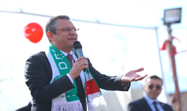 CHP Genel Başkanı Özel, Osmaniye Düziçi’nde "halk buluşması"na katıldı: