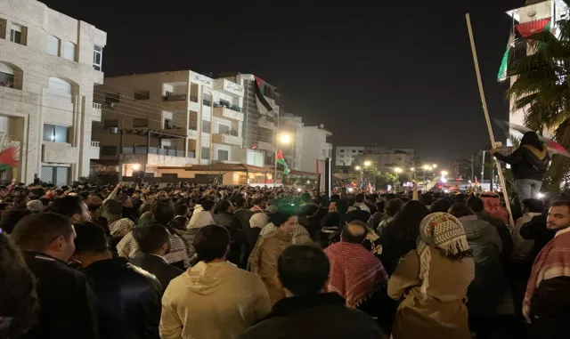 Ürdünlüler, Gazze ile dayanışma gösterilerini sürdürüyor Ürdünlüler, Gazze ile dayanışma gösterilerini sürdürüyor