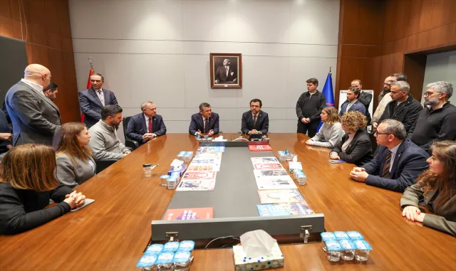 CHP Genel Başkanı Özel, Şişli Belediyesini ziyaret etti