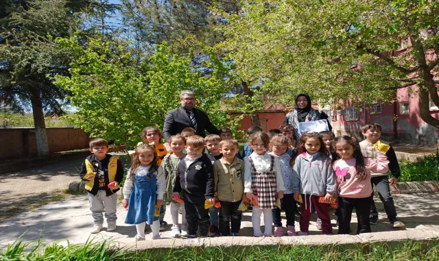 Bahşılı’da Kur’an kursu öğrencilerinden Gazze için yardım kampanyası Bahşılı’da Kur’an kursu öğrencilerinden Gazze için yardım kampanyası