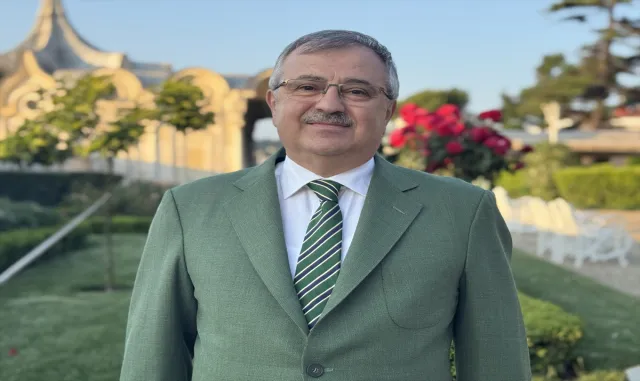 Milli Saraylar bahçeleri yaz akşamlarında ziyaretçilerini ağırlıyor