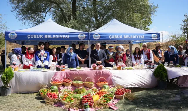 Çubuk Belediye Başkanı Demirbaş’tan festivale yönelik eleştirilere ilişkin açıklama Çubuk Belediye Başkanı Demirbaş’tan festivale yönelik eleştirilere ilişkin açıklama