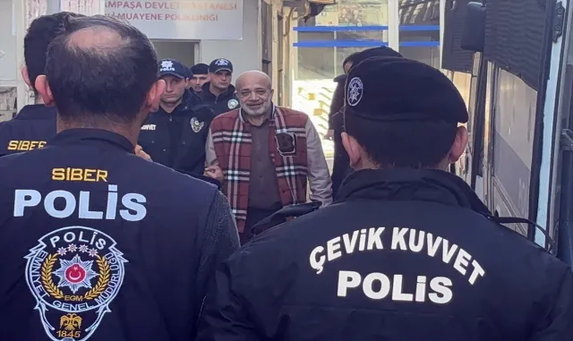 Futbolda bahis soruşturması kapsamında gözaltına alınan 38 şüpheli sağlık kontrolünden geçirildi Futbolda bahis soruşturması kapsamında gözaltına alınan 38 şüpheli sağlık kontrolünden geçirildi
