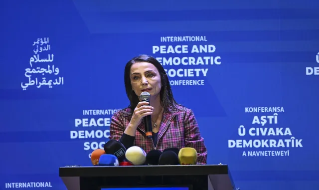 Uluslararası Barış ve Demokratik Toplum Konferansı İstanbul’da yapıldı