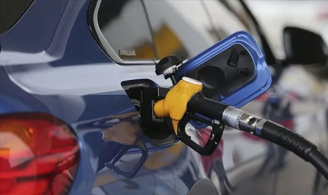 Brent petrolün varili 63,92 dolardan işlem görüyor (23 Ocak 2026) Brent petrolün varili 63,92 dolardan işlem görüyor (23 Ocak 2026)