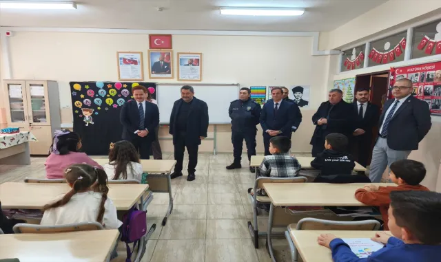 Çankırı’nın Orta ve Korgun ilçelerinde karne töreni düzenlendi Çankırı’nın Orta ve Korgun ilçelerinde karne töreni düzenlendi