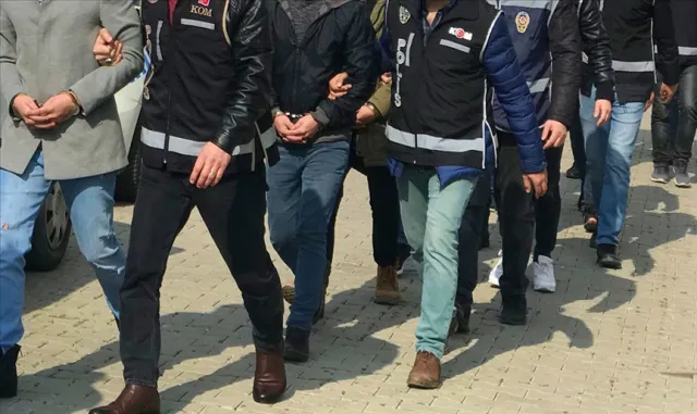Kanarya Adaları açıklarındaki kokain operasyonuna ilişkin İstanbul’daki soruşturmada sevk yazısına ulaşıldı Kanarya Adaları açıklarındaki kokain operasyonuna ilişkin İstanbul’daki soruşturmada sevk yazısına ulaşıldı