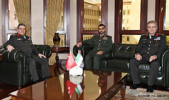 Kara Kuvvetleri Komutanı Orgeneral Tokel, BAE’li mevkidaşı Hallami ile bir araya geldi Kara Kuvvetleri Komutanı Orgeneral Tokel, BAE’li mevkidaşı Hallami ile bir araya geldi