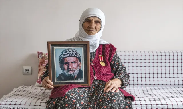 Kayseri’de Kurtuluş Savaşı gazisinin kızı 102 yaşında hayatını kaybetti Kayseri’de Kurtuluş Savaşı gazisinin kızı 102 yaşında hayatını kaybetti
