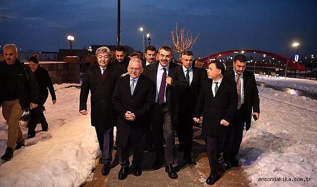 Milli Eğitim Bakanı Tekin, Kayseri’de Mutfak Sanatları Merkezi’ni ziyaret etti Milli Eğitim Bakanı Tekin, Kayseri’de Mutfak Sanatları Merkezi’ni ziyaret etti