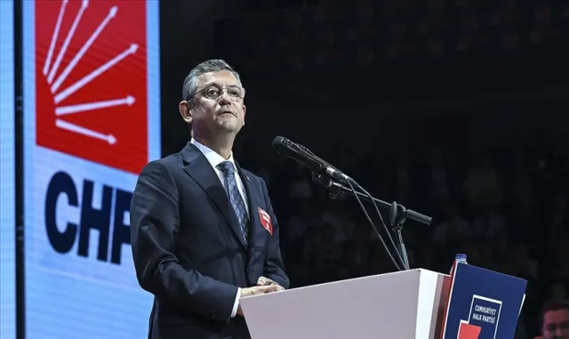 CHP Genel Başkanı Özel, şehit Hava Pilot Binbaşı Bolat’ın ailesiyle telefonda görüştü CHP Genel Başkanı Özel, şehit Hava Pilot Binbaşı Bolat’ın ailesiyle telefonda görüştü