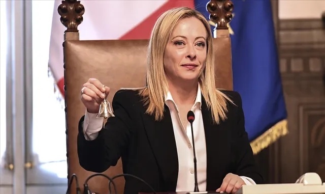 İtalya’da referandum yenilgisinin, Meloni hükümeti üzerindeki sarsıntıları sürüyor İtalya’da referandum yenilgisinin, Meloni hükümeti üzerindeki sarsıntıları sürüyor