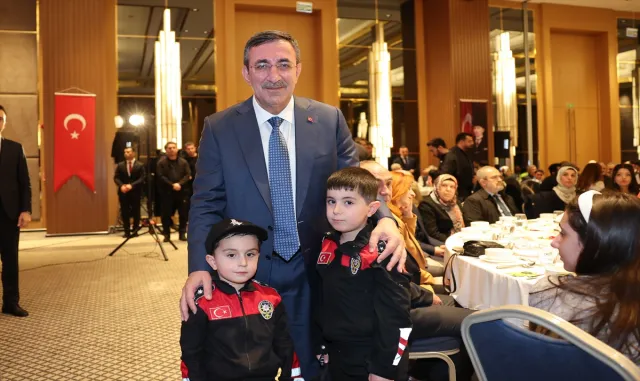 Cumhurbaşkanı Yardımcısı Yılmaz, Diyarbakır’da Türk Polis Teşkilatının 181. Kuruluş Yıl Dönümü Programı’na katıldı: Cumhurbaşkanı Yardımcısı Yılmaz, Diyarbakır’da Türk Polis Teşkilatının 181. Kuruluş Yıl Dönümü Programı’na katıldı: