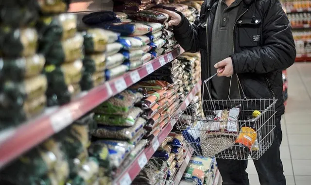 Emtia piyasalarında jeopolitik gelişmelerin enflasyon ve faiz beklentilerine etkisi izlendi Emtia piyasalarında jeopolitik gelişmelerin enflasyon ve faiz beklentilerine etkisi izlendi