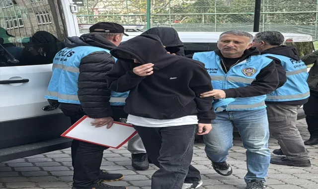 GÜNCELLEME - Samsun’da okullara saldırı olabileceği yönündeki paylaşımları nedeniyle 1 öğrenciye ev hapsi GÜNCELLEME - Samsun’da okullara saldırı olabileceği yönündeki paylaşımları nedeniyle 1 öğrenciye ev hapsi