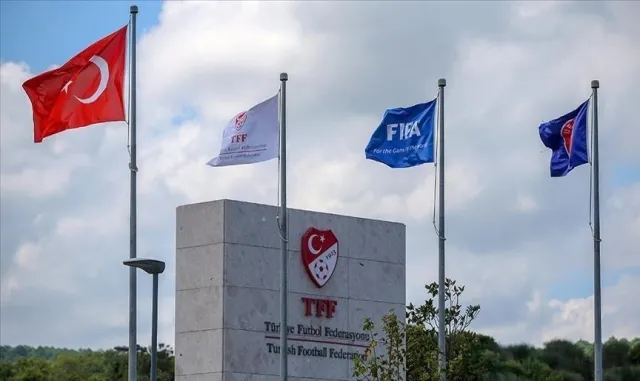TFF Başkanı Hacıosmanoğlu’ndan İçişleri Bakanı Mustafa Çiftçi’ye ziyaret TFF Başkanı Hacıosmanoğlu’ndan İçişleri Bakanı Mustafa Çiftçi’ye ziyaret