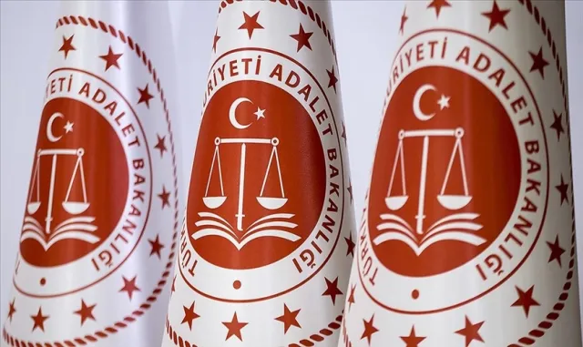 Adalet Bakanlığı 15 bin sözleşmeli personel alacak