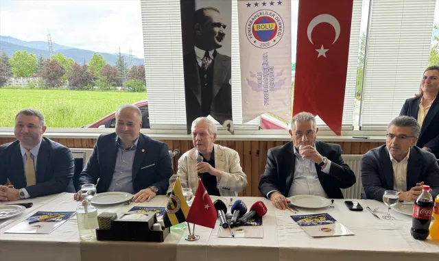 Aziz Yıldırım, Bolu’da Fenerbahçelilerle buluştu: Aziz Yıldırım, Bolu’da Fenerbahçelilerle buluştu: