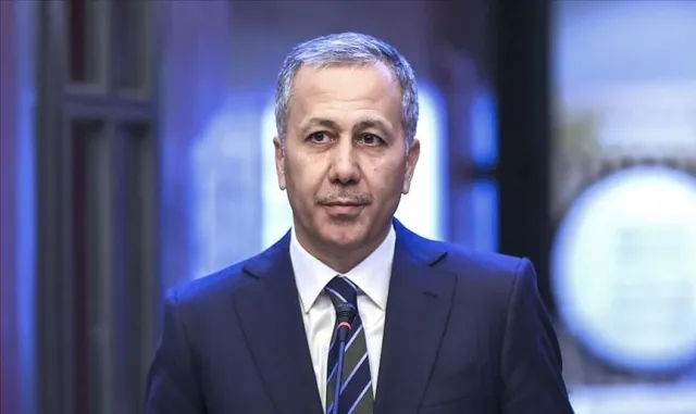 Bakan yardımcısı Yerlikaya, gümüş alan Sude Yaren’i teselli etti Bakan yardımcısı Yerlikaya, gümüş alan Sude Yaren’i teselli etti