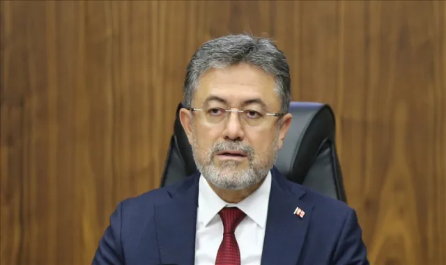 Bakan Yumaklı, Gönen Tarıma Dayalı İhtisas Sera Organize Sanayi Bölgesi ziyaretinde konuştu: