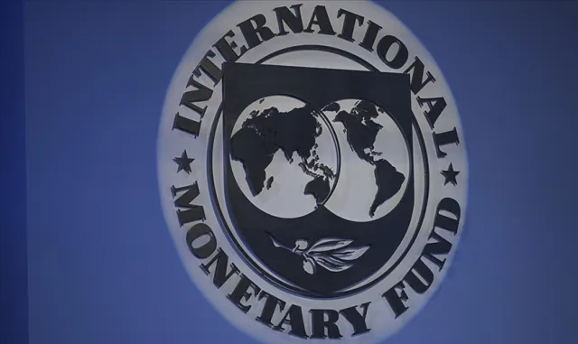 IMF, İngiltere ekonomisinde bu yıl büyümenin yavaşlayacağını öngördü IMF, İngiltere ekonomisinde bu yıl büyümenin yavaşlayacağını öngördü