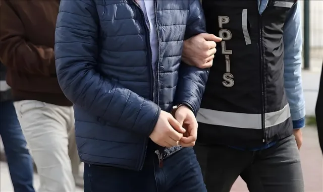 İstanbul Emniyet Müdürü Yıldız, Fatih’teki narkotik uygulamasını denetledi İstanbul Emniyet Müdürü Yıldız, Fatih’teki narkotik uygulamasını denetledi