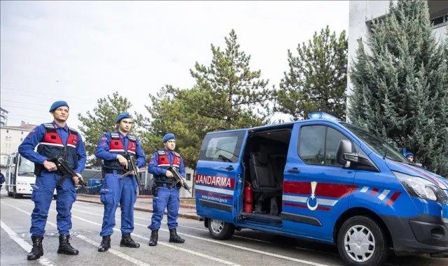 Jandarma ile engelli milli sporcudan trafik kazalarını önlemek için farkındalık çalışması