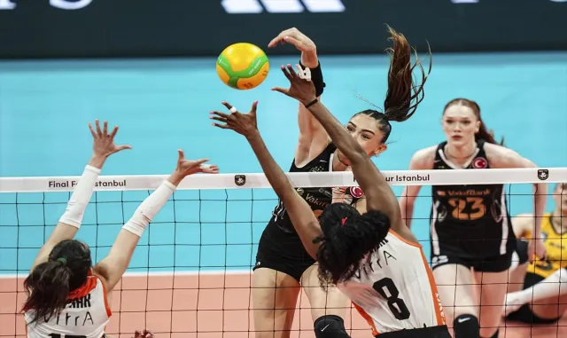 Voleybol: Kadınlar CEV Zeren Group Şampiyonlar Ligi finali Voleybol: Kadınlar CEV Zeren Group Şampiyonlar Ligi finali
