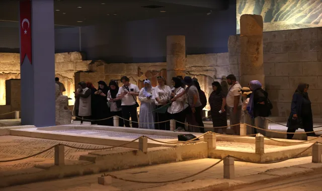 Zeugma Mozaik Müzesi bayram tatilinde 49 bin 733 ziyaretçiyi ağırladı Zeugma Mozaik Müzesi bayram tatilinde 49 bin 733 ziyaretçiyi ağırladı