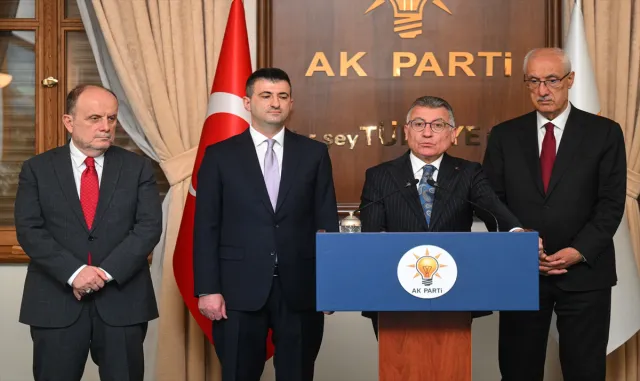 AK Parti, TSK ile ilgili düzenlemeleri de içeren kanun teklifini TBMM Başkanlığına sundu AK Parti, TSK ile ilgili düzenlemeleri de içeren kanun teklifini TBMM Başkanlığına sundu