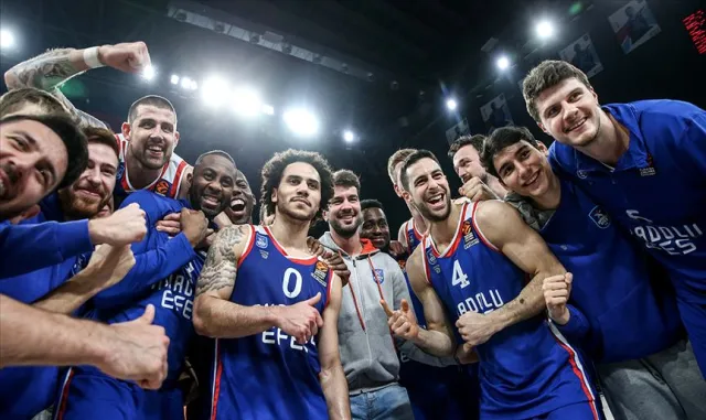 Anadolu Efes, Shane Larkin ile yollarını ayırdı