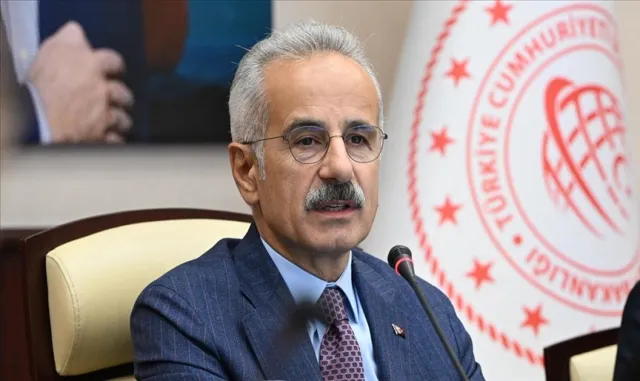 Bakan Uraloğlu, Bayburt-Gümüşhane Havalimanı inşaatını inceledi: