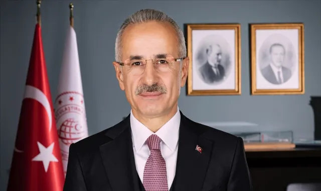 Bakan Uraloğlu, Hürmüz Boğazı’ndaki Türk sahipli gemilerin durumuna ilişkin bilgi verdi: Bakan Uraloğlu, Hürmüz Boğazı’ndaki Türk sahipli gemilerin durumuna ilişkin bilgi verdi: