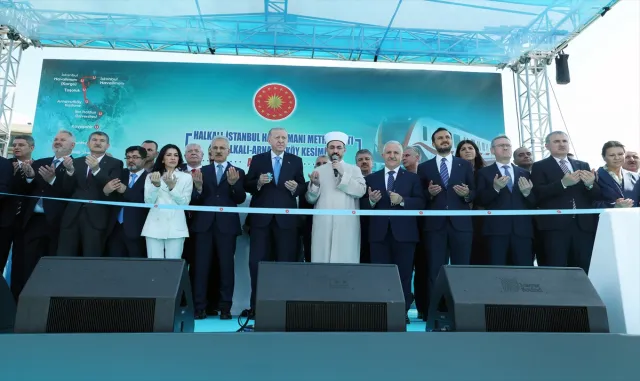 Cumhurbaşkanı Erdoğan, Halkalı-İstanbul Havalimanı Metro Hattı Açılış Töreni’nde konuştu: (2) Cumhurbaşkanı Erdoğan, Halkalı-İstanbul Havalimanı Metro Hattı Açılış Töreni’nde konuştu: (2)